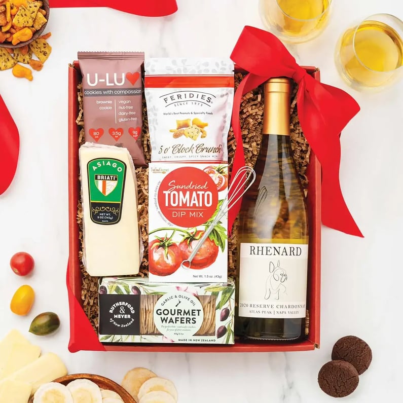 12b_FFSN_GormetSnacksWithWine_GiftTree (1)