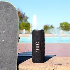 JBL Flip 6 Portable Waterproof Speaker