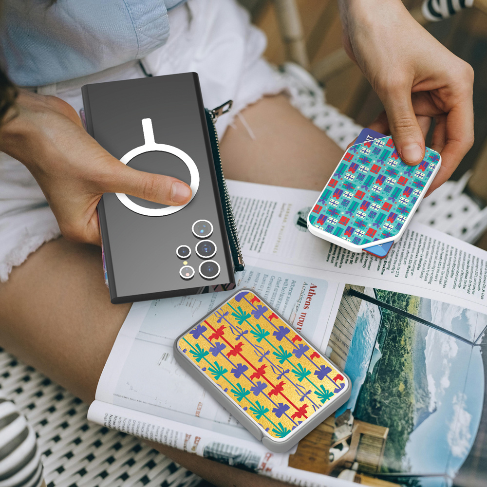 Stand Out This Holiday Season With Personalized Gifts